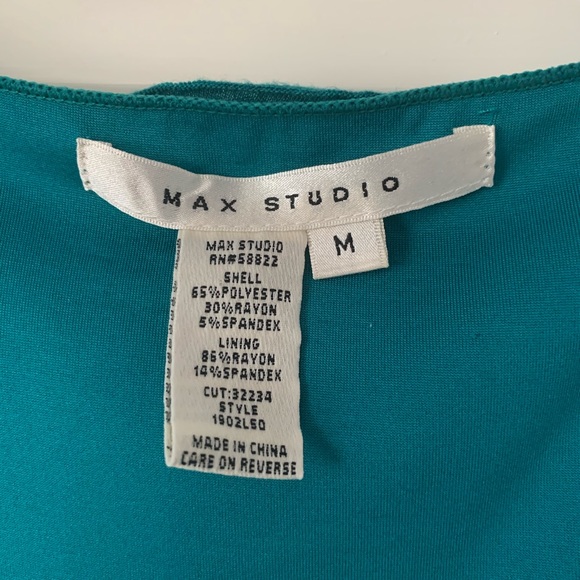 Turquoise fit dress - Picture 2 of 4